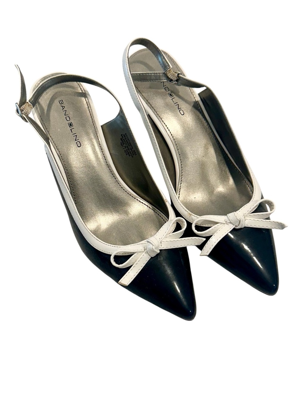 Bandolino Black and White Pointed Toe Slingback Heels with Bow - Size: 8M